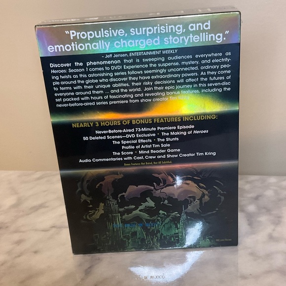 Heroes Season One DVD TV Set - Picture 2 of 2